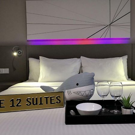 The 12 Suites @ Empire Damansara Petaling Jaya Habitación foto